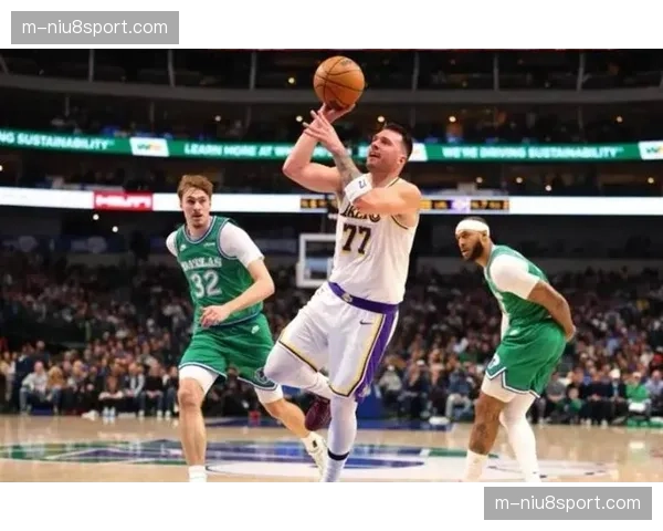 鹈鹕末节进攻效率骤降 单节仅得19分被湖人逆转